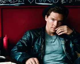 Камбербэтч уронил банку на шоу — смешное видео, которое взорвало сеть