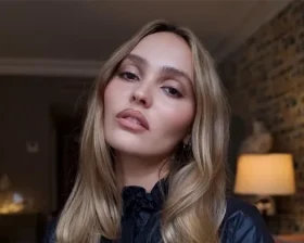 Лили-Роуз Депп шокировала образом на съёмках «Вервульфа» — фанаты не узнали актрису