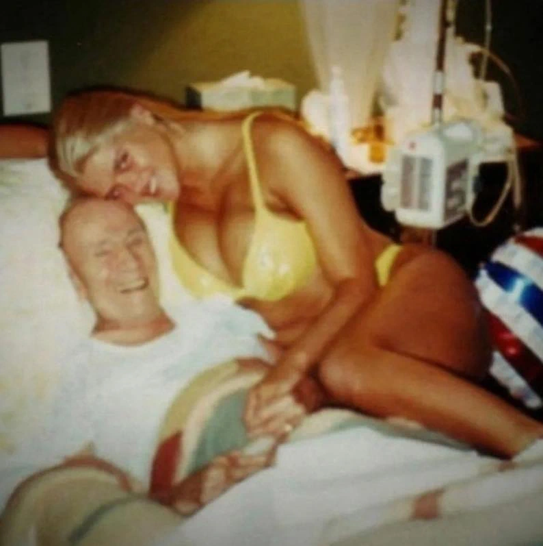 Анна Николь Смит и миллиардер Маршалл — скандальный брак 90-х